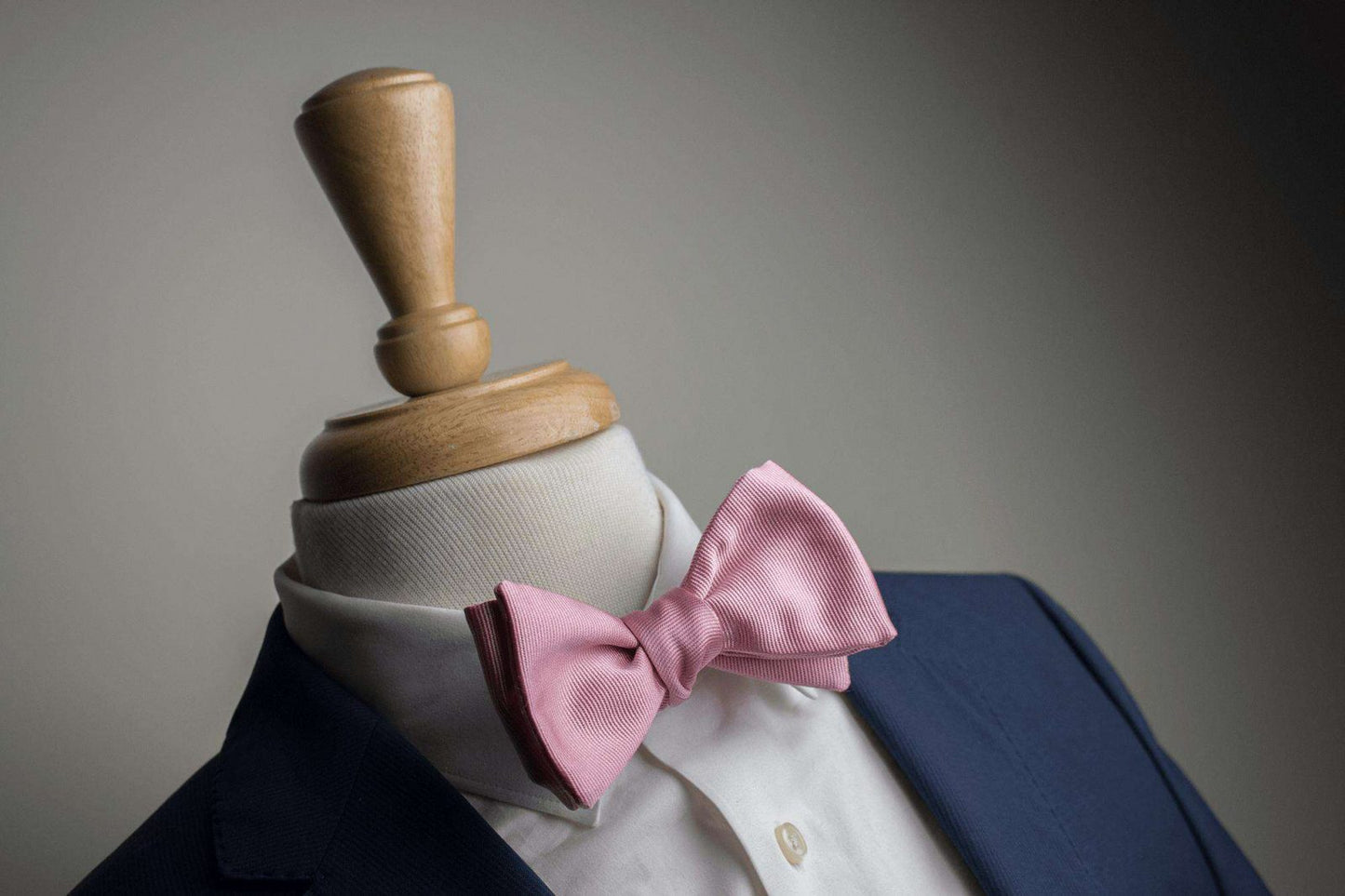 Italian Silk Pink Bow Tie
